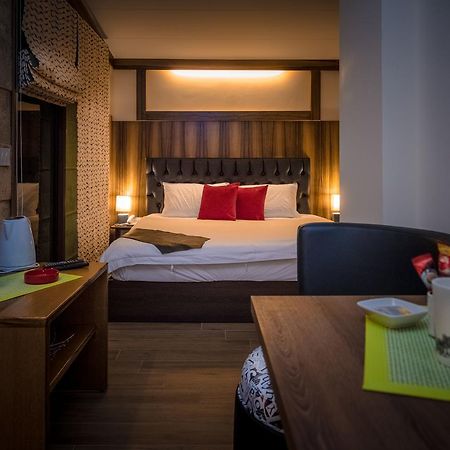 White Cedar Hotel &Resort Al Arz Exteriör bild