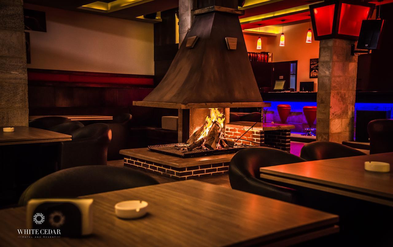 White Cedar Hotel &Resort Al Arz Exteriör bild